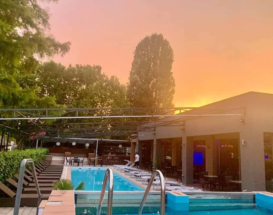 Player'S Pool&Rooms Vonyarcvashegy Ngoại thất bức ảnh